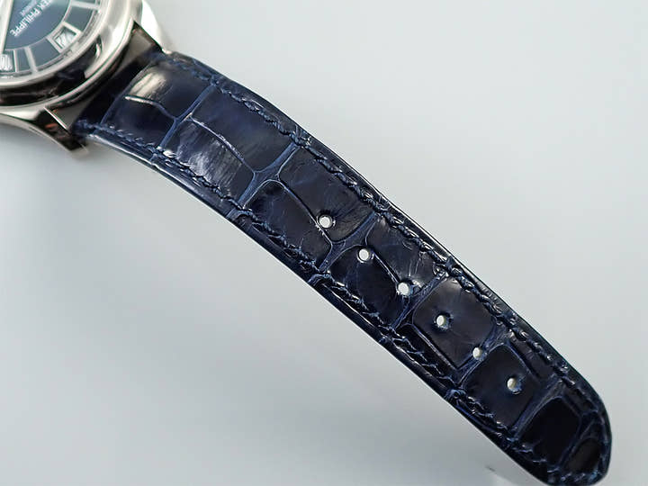 パテックフィリップ アニュアルカレンダー Ref.5205G-013 ホワイトゴールド ブルーブラックグラデーション文字盤