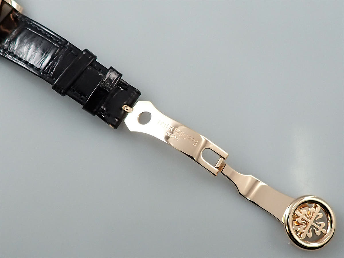パテックフィリップ アニュアルカレンダー T150 TIFFANY Ref.5150R シルバー文字盤 中古 SRVRPM6T