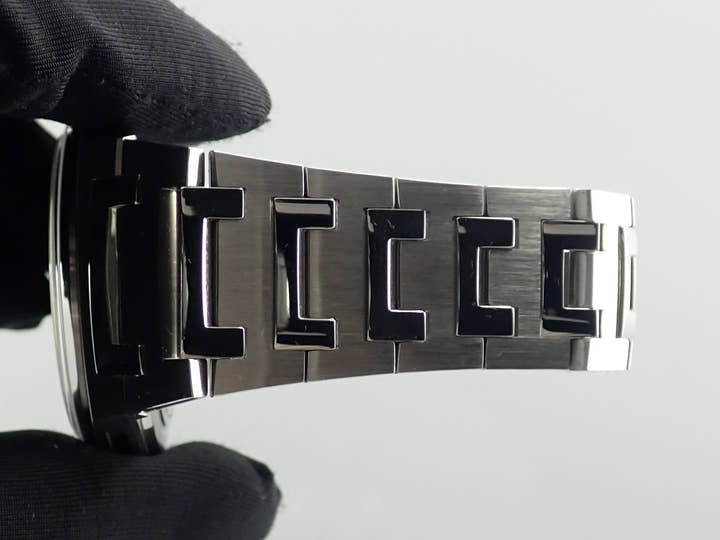 チャペック アンタークティック テール アデリー Ref.- ブラック・インク文字盤 美品 M1828LHX