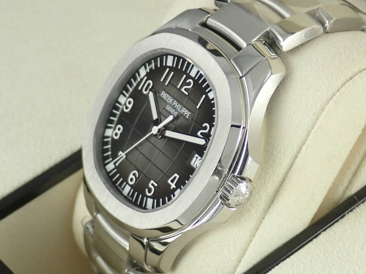 パテックフィリップ アクアノート Ref.5167/1A-001 ブラック文字盤 中古 aqua-note-11