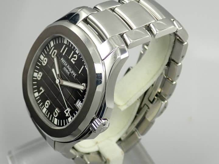 Patek Philippe Aquanaut Extra Large Ref. 5167/1A-001 Stainless Steel Black Dial