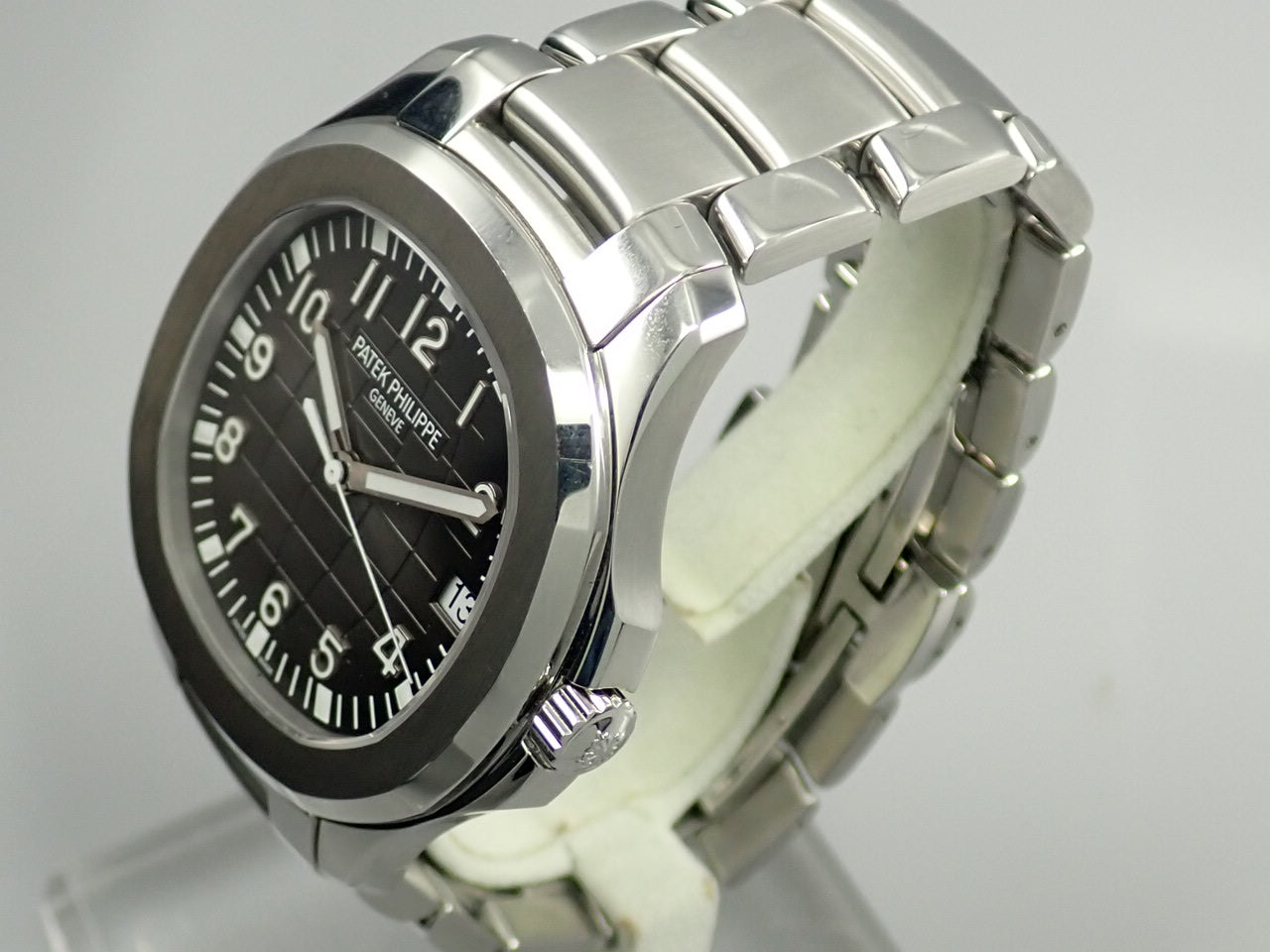 Patek Philippe Aquanaut Extra Large &lt;Warranty Box and Others&gt;