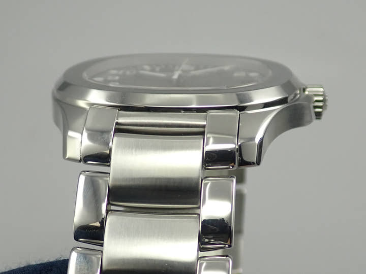 Patek Philippe Aquanaut Extra Large Ref. 5167/1A-001 Stainless Steel Black Dial