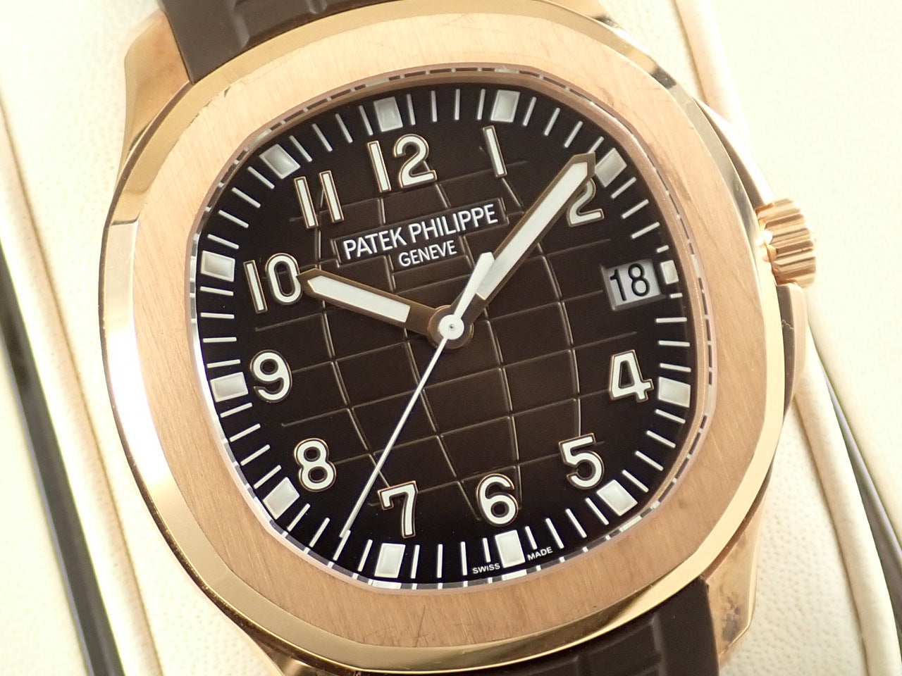 Patek Philippe Aquanaut &lt;Warranty box and other details&gt;