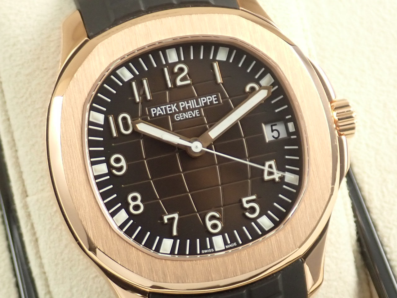 Patek Philippe Aquanaut &lt;Warranty box and other details&gt;