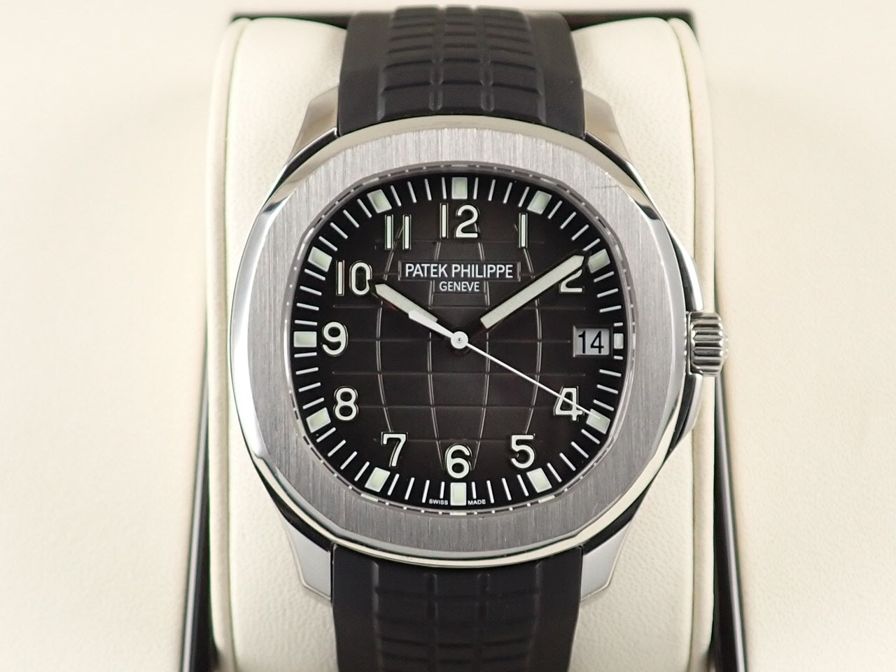 Patek Philippe Aquanaut Extra Large &lt;Warranty, Box, etc.&gt;