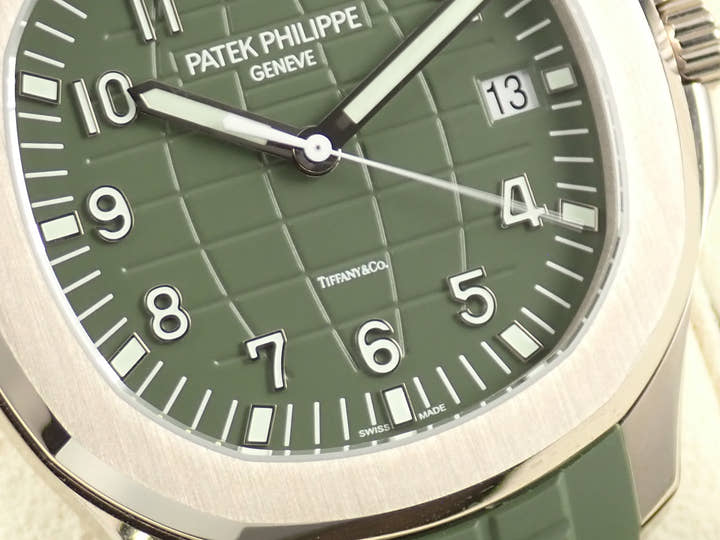 パテックフィリップ アクアノート Ref.5168G-010 ホワイトゴールド カーキグリーン文字盤