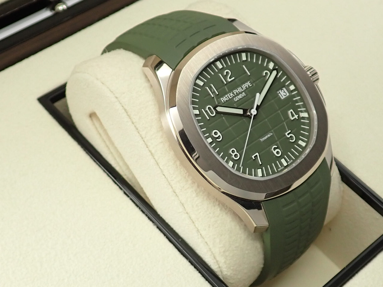 Patek Philippe Aquanaut Jumbo Tiffany &lt;Warranty Box and Others&gt;