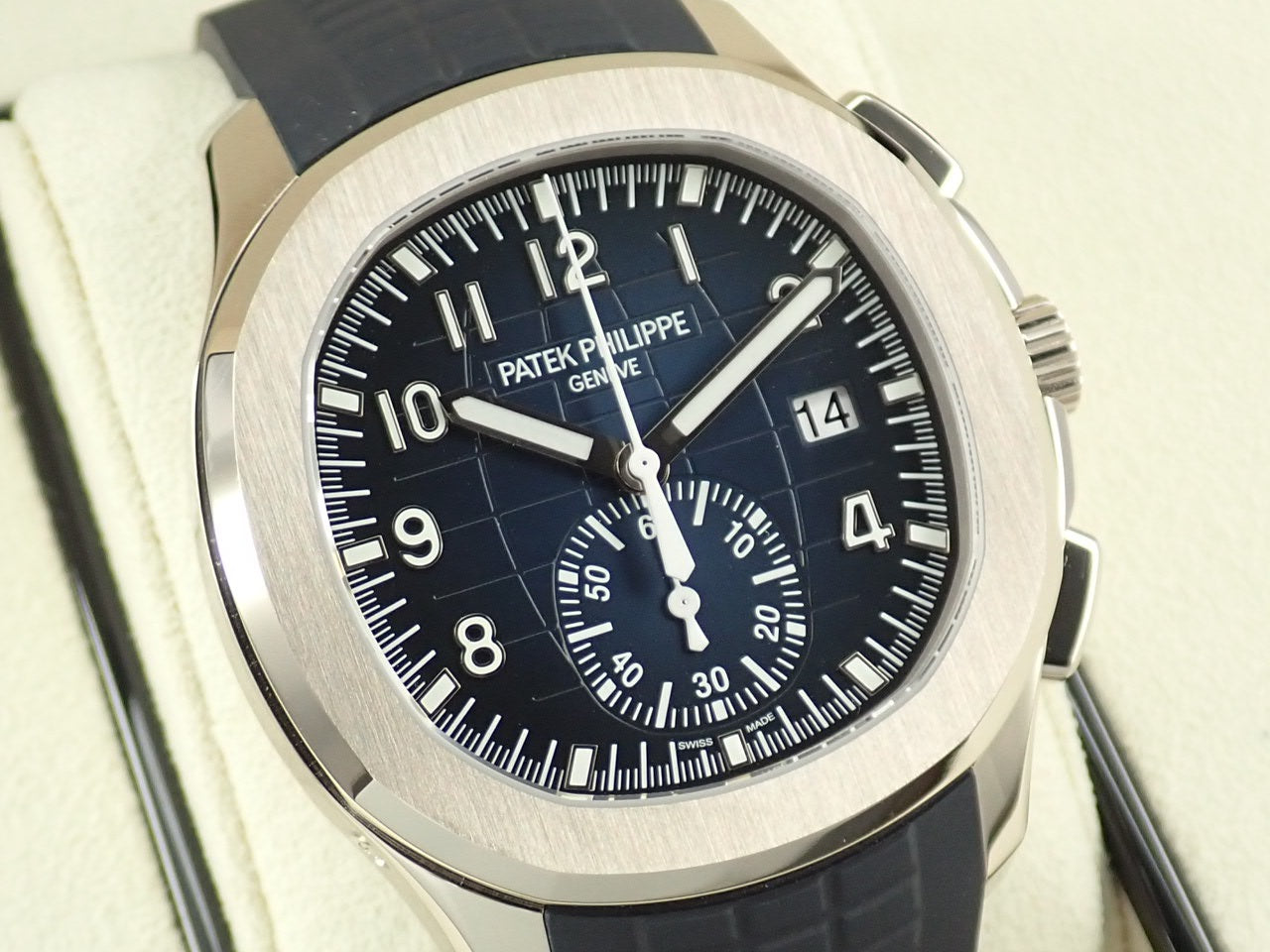 Patek Philippe Aquanaut Chronograph &lt;Warranty Box and Others&gt;