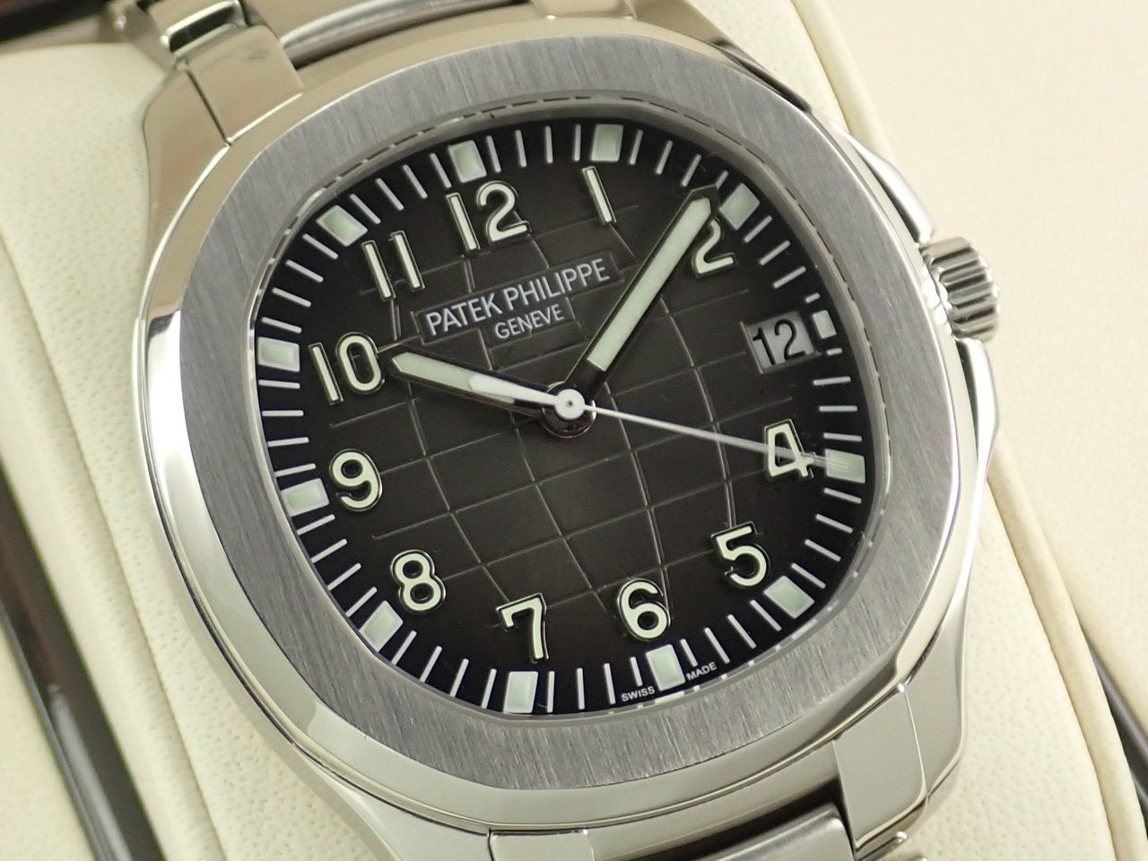 Patek Philippe Aquanaut Extra Large &lt;Box and Others&gt;