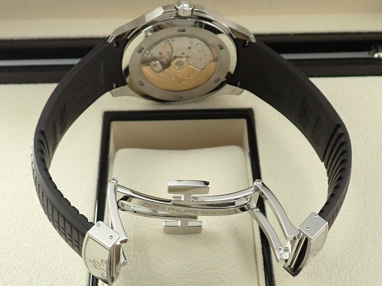 Patek Philippe Aquanaut Extra Large &lt;Warranty, Box, etc.&gt;