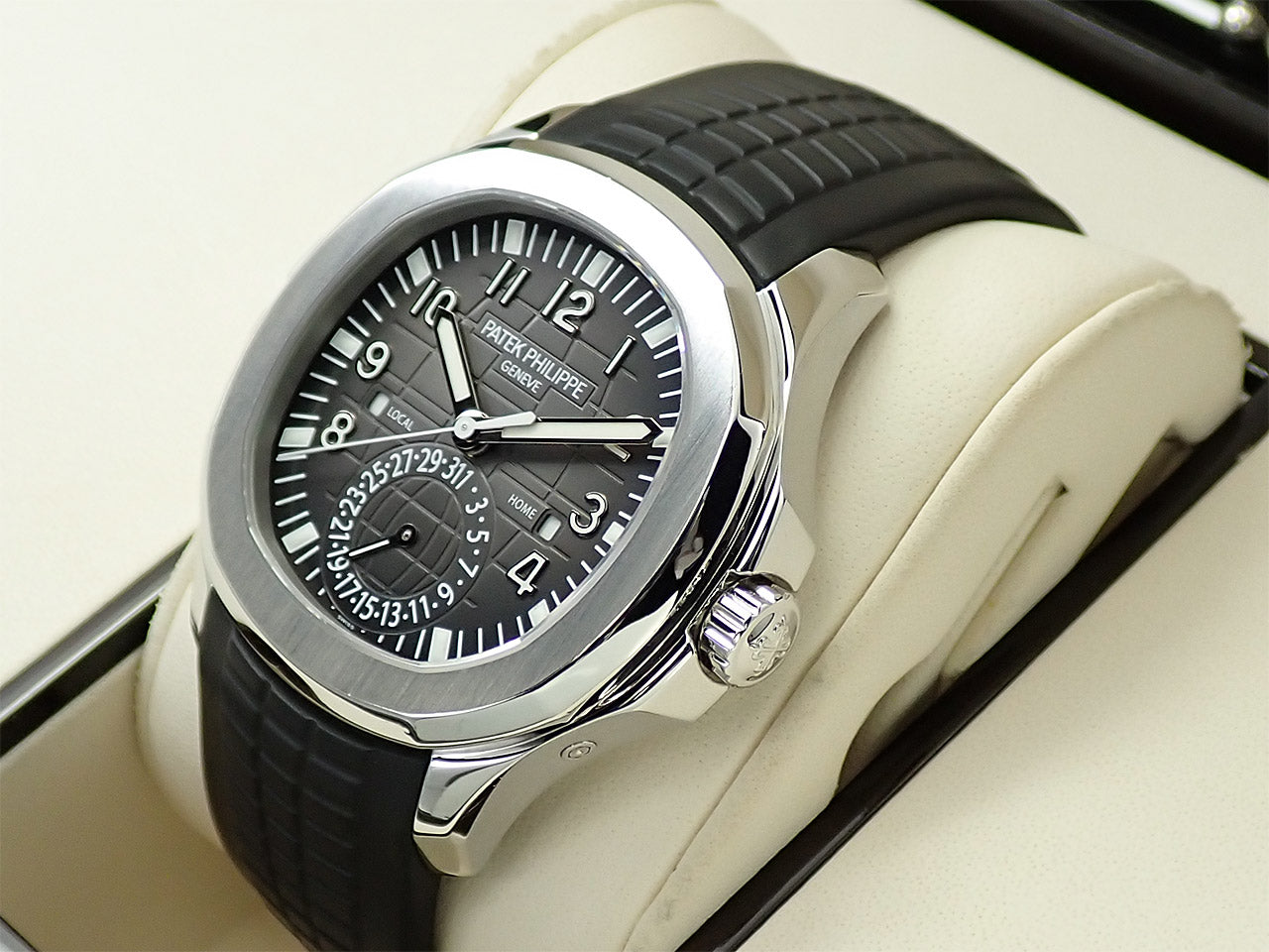 Patek Philippe Aquanaut &lt;Warranty, Box, etc.&gt;