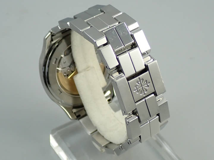 パテックフィリップ アクアノート ラージ Ref.5065A-001 ステンレススチール ブラック文字盤