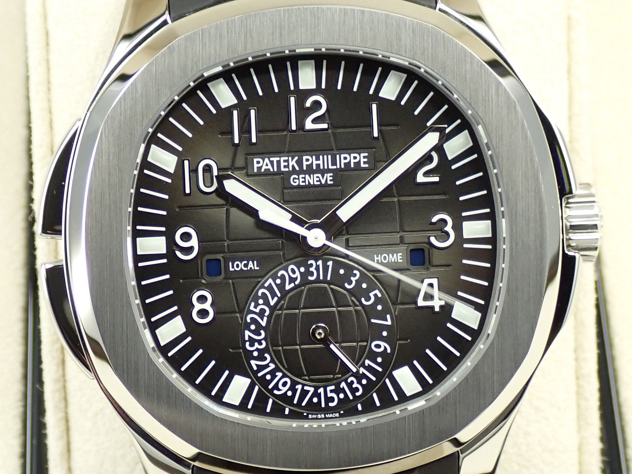 Patek Philippe Aquanaut &lt;Warranty, Box, etc.&gt;