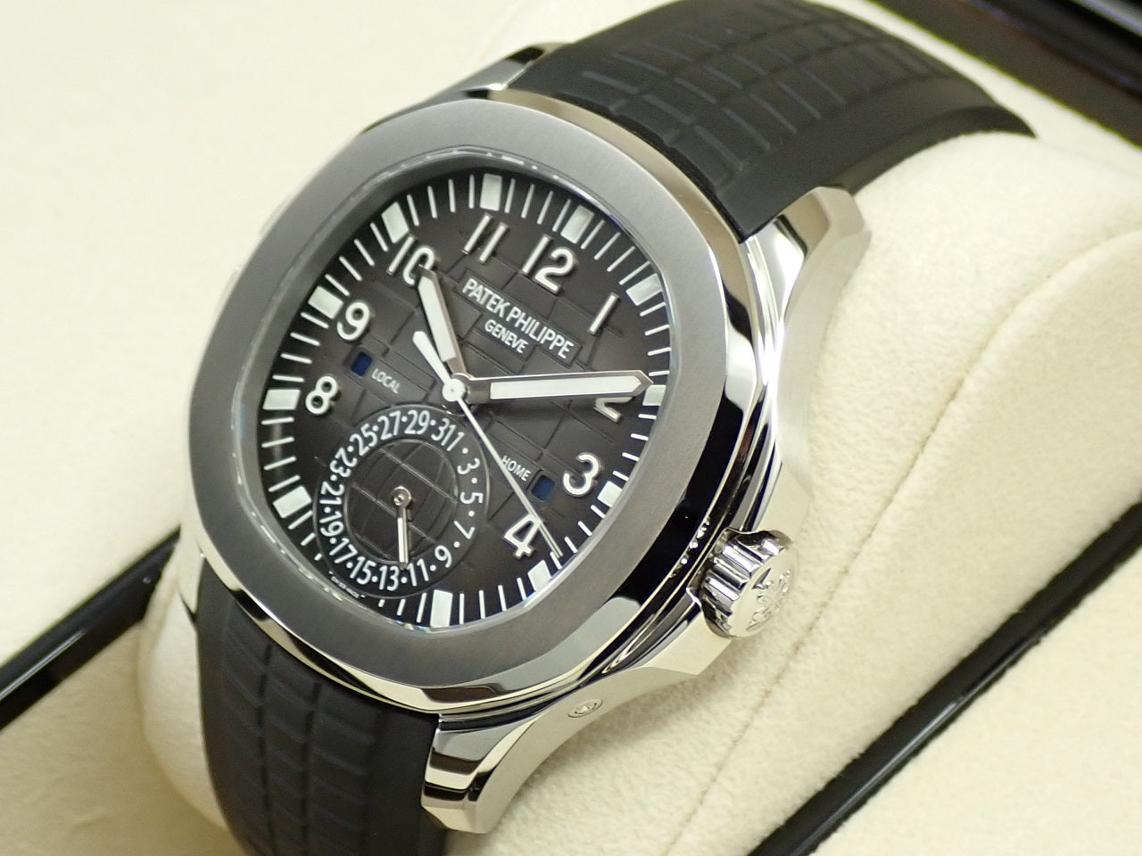 Patek Philippe Aquanaut &lt;Warranty, Box, etc.&gt;