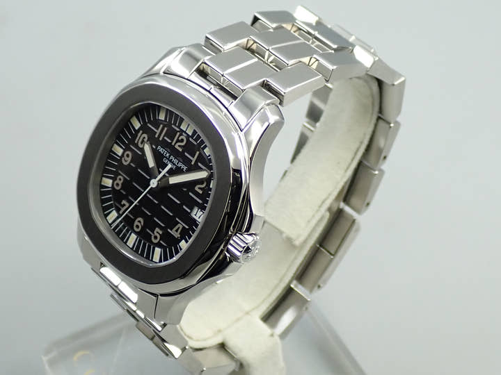 パテックフィリップ アクアノート Ref.5064A-001 ステンレススチール ブラック文字盤
