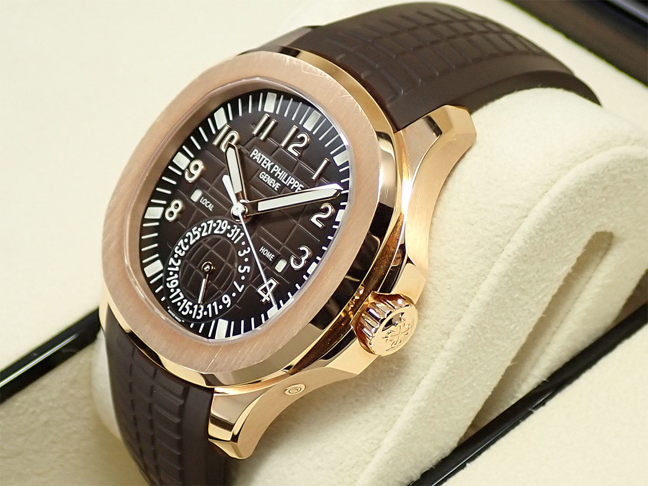 Patek Philippe Aquanaut &lt;Warranty, Box, etc.&gt;