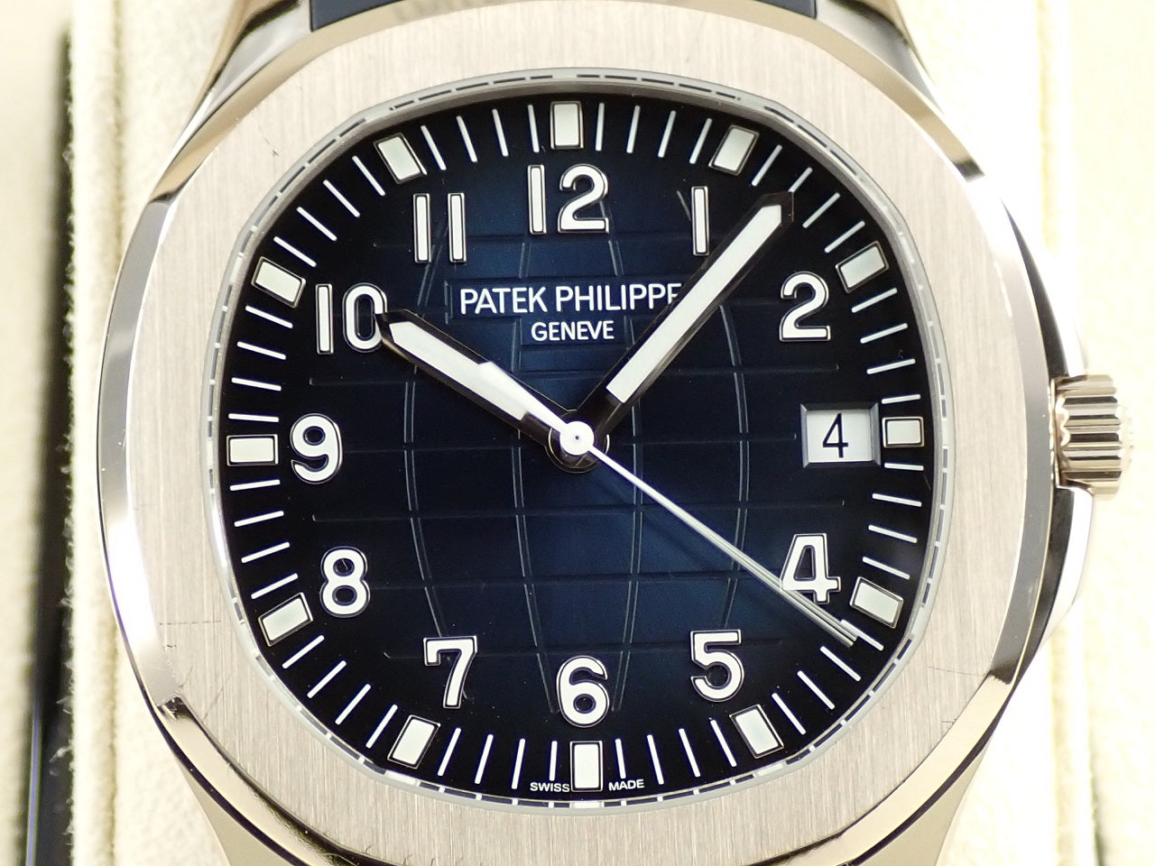 Patek Philippe Aquanaut &lt;Warranty, Box, etc.&gt;