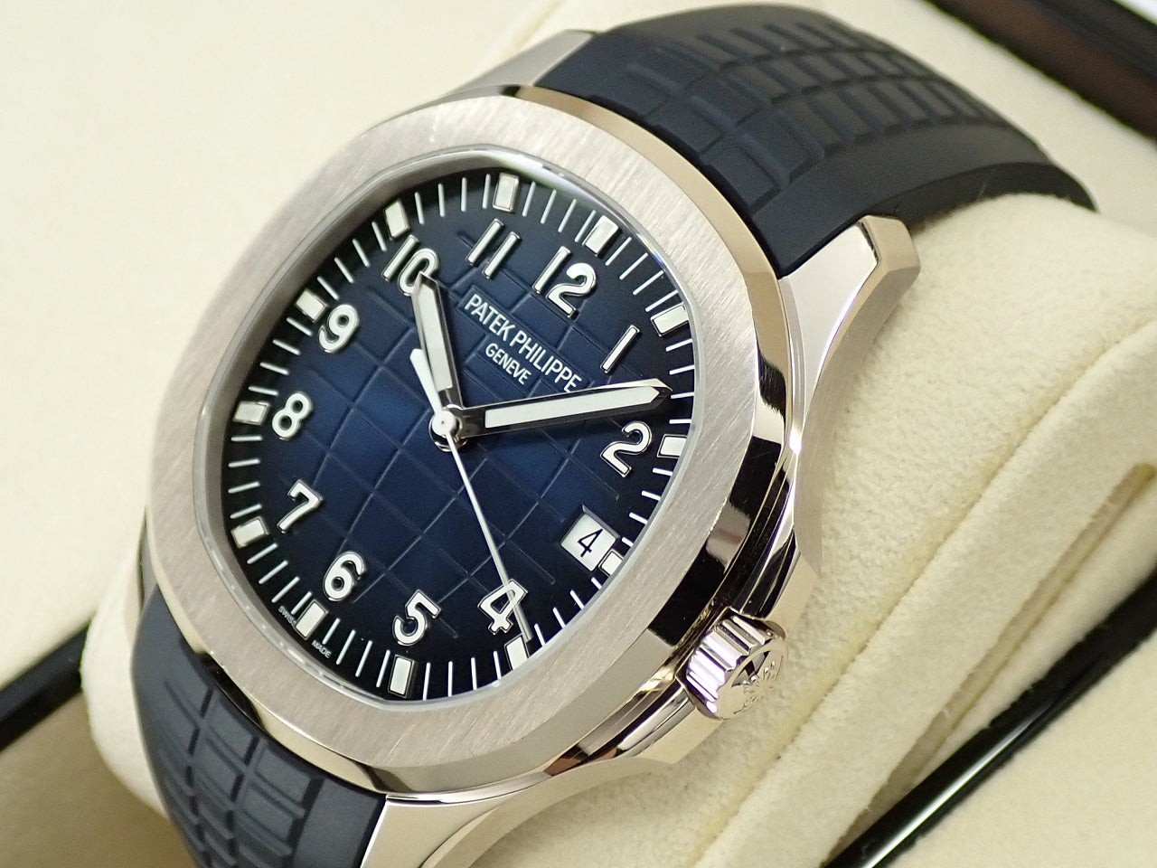 Patek Philippe Aquanaut &lt;Warranty, Box, etc.&gt;