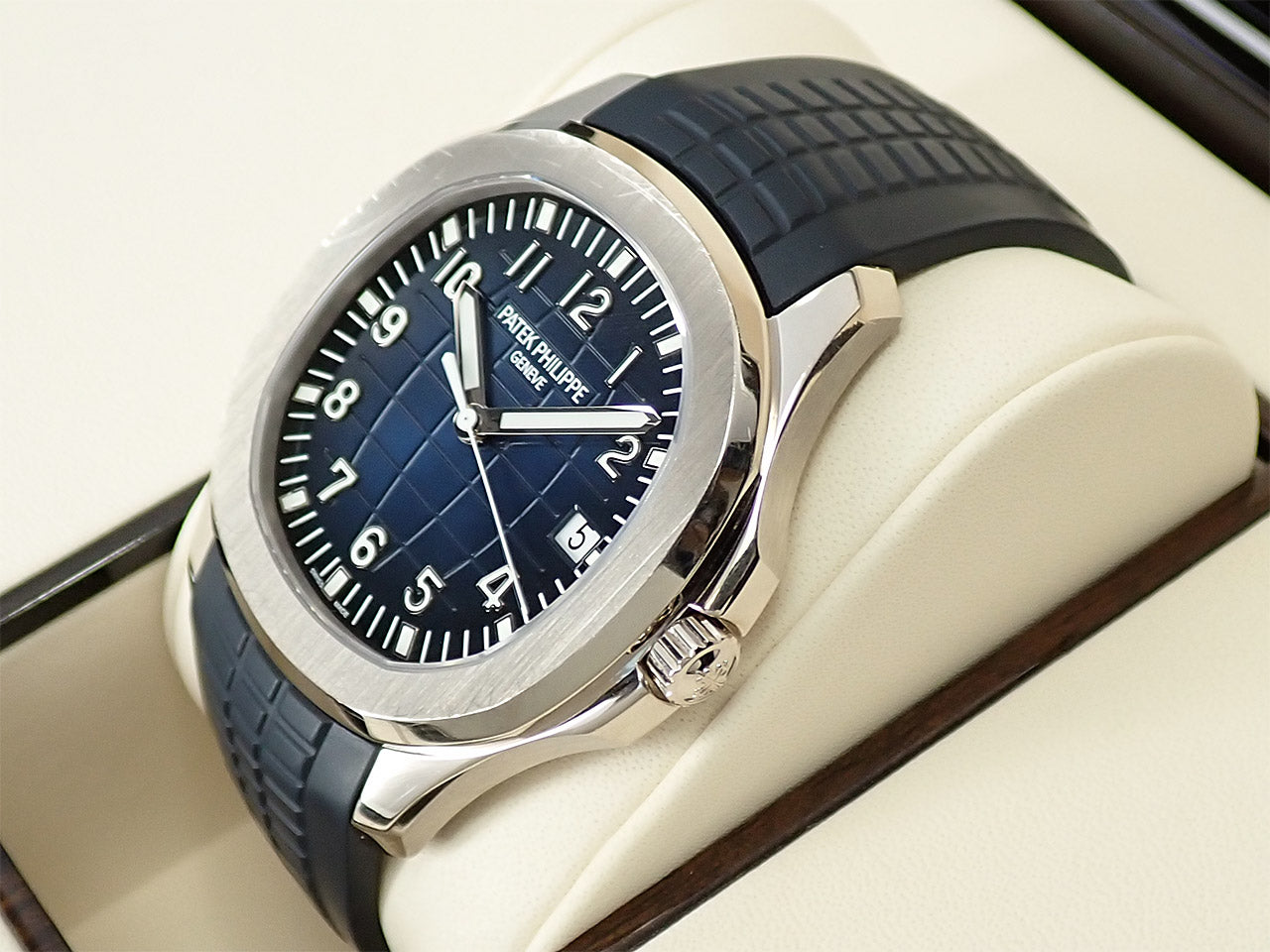 Patek Philippe Aquanaut &lt;Warranty, Box, etc.&gt;