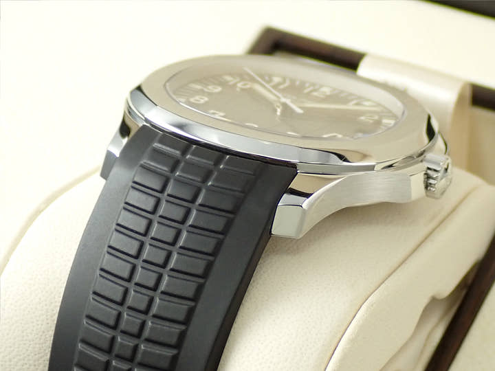 パテックフィリップ アクアノート Ref.5167A-001 ステンレススチール ブラック文字盤