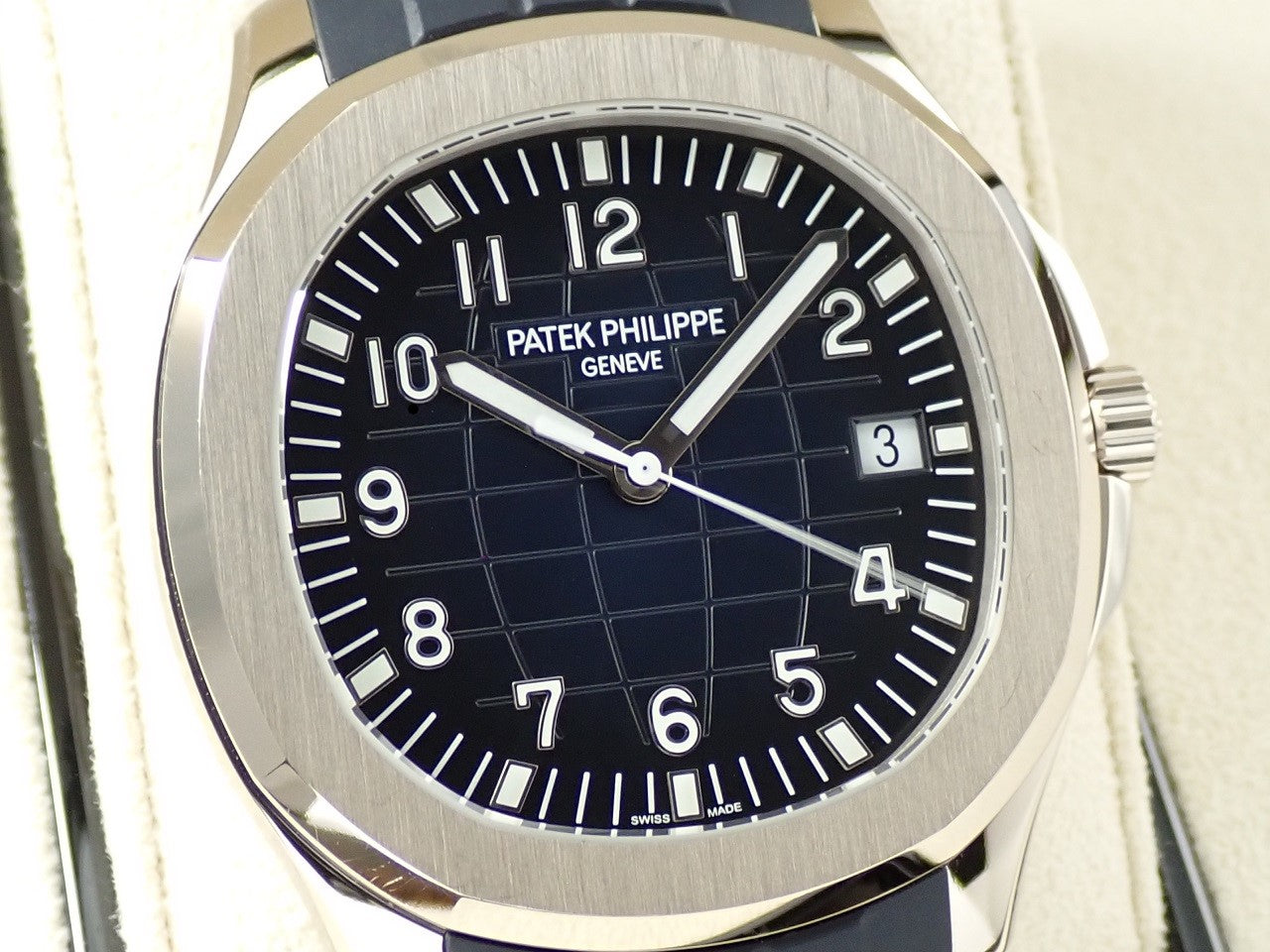 Patek Philippe Aquanaut &lt;Warranty, Box, etc.&gt;