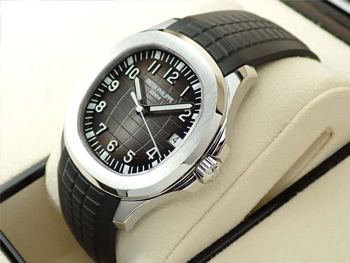 Patek Philippe Aquanaut Extra-Large Ref. 5167/1A-001 Stainless Steel Black Dial