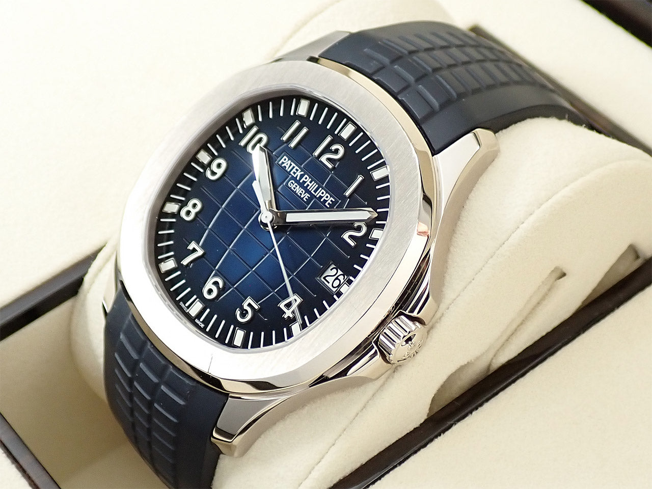 Patek Philippe Aquanaut &lt;Warranty, Box, etc.&gt;