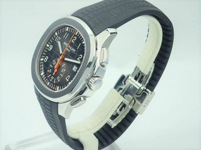 Patek Philippe Aquanaut Ref.5968A-001 Black Dial Used aquanaut-38