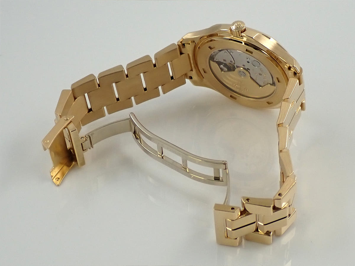 パテックフィリップ アクアノート ラージ Ref.5065/1J ブラック文字盤 美品 8ZFXK5Z7