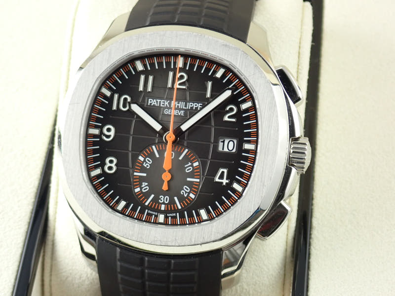 パテックフィリップ アクアノート Ref.5968A-001 ブラック文字盤 中古 aquanaut-46