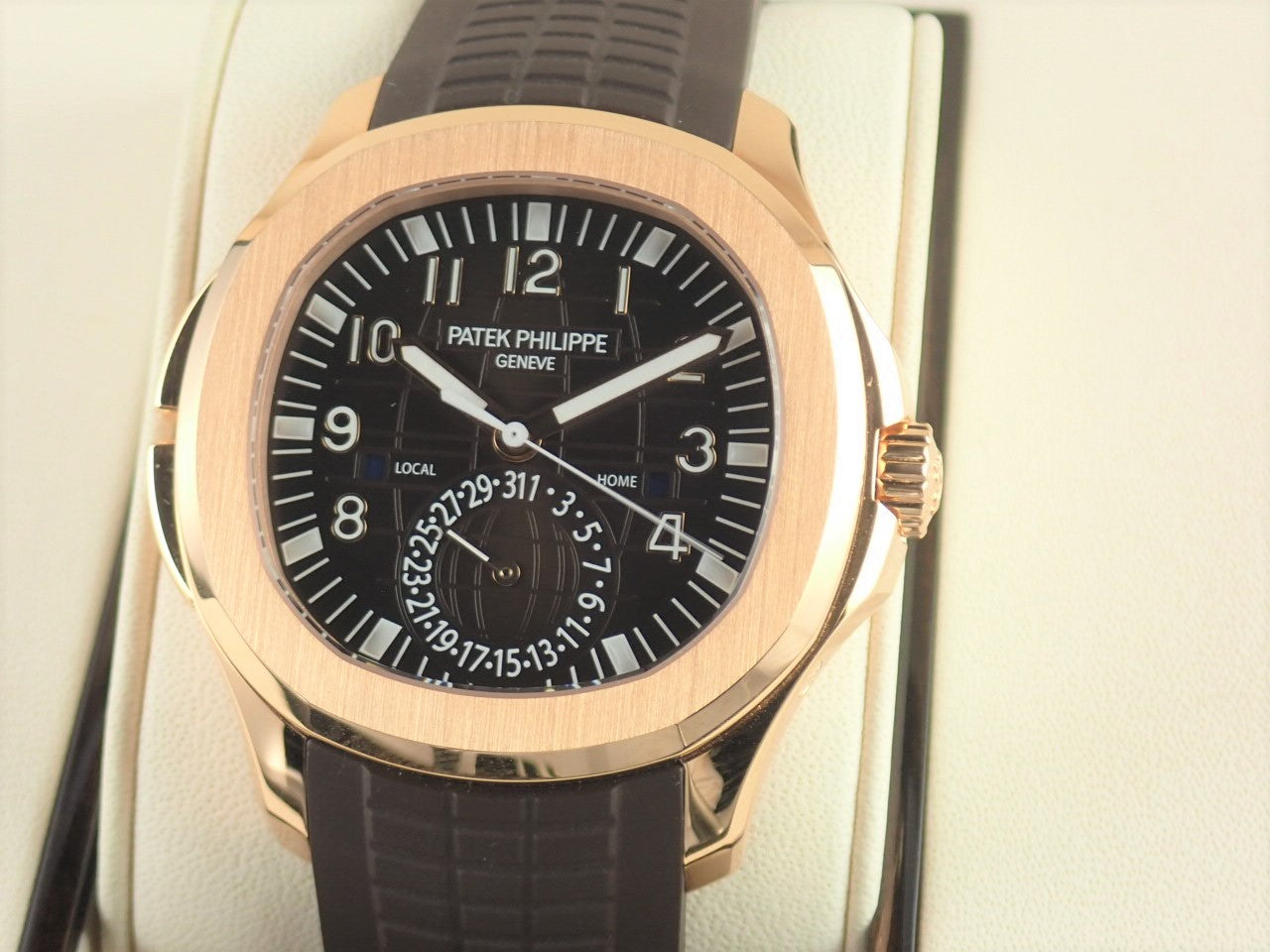 Patek Philippe Aquanaut Travel Time [Good Condition]