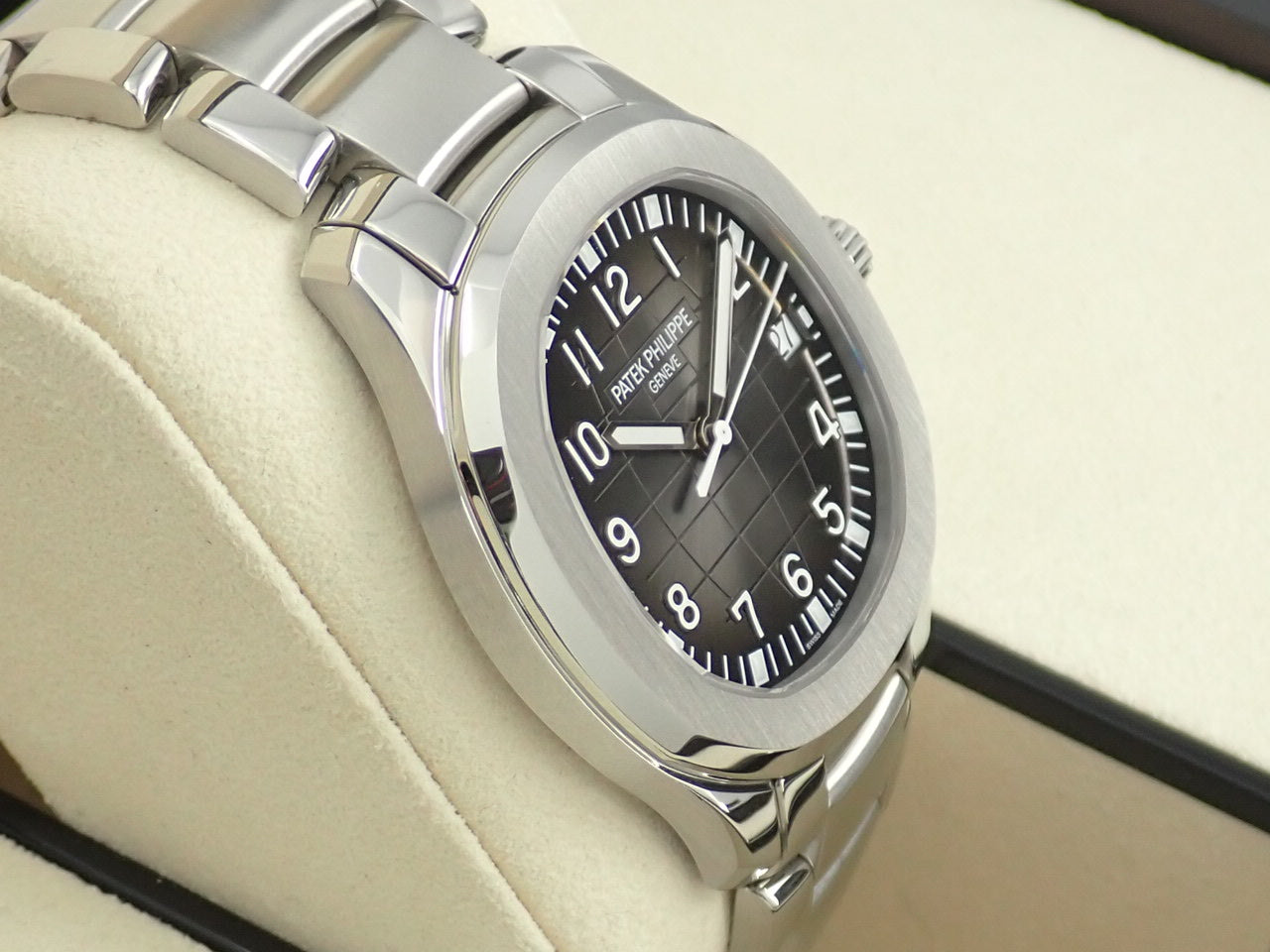 Patek Philippe Aquanaut Extra Large Ref.5167/1A-001