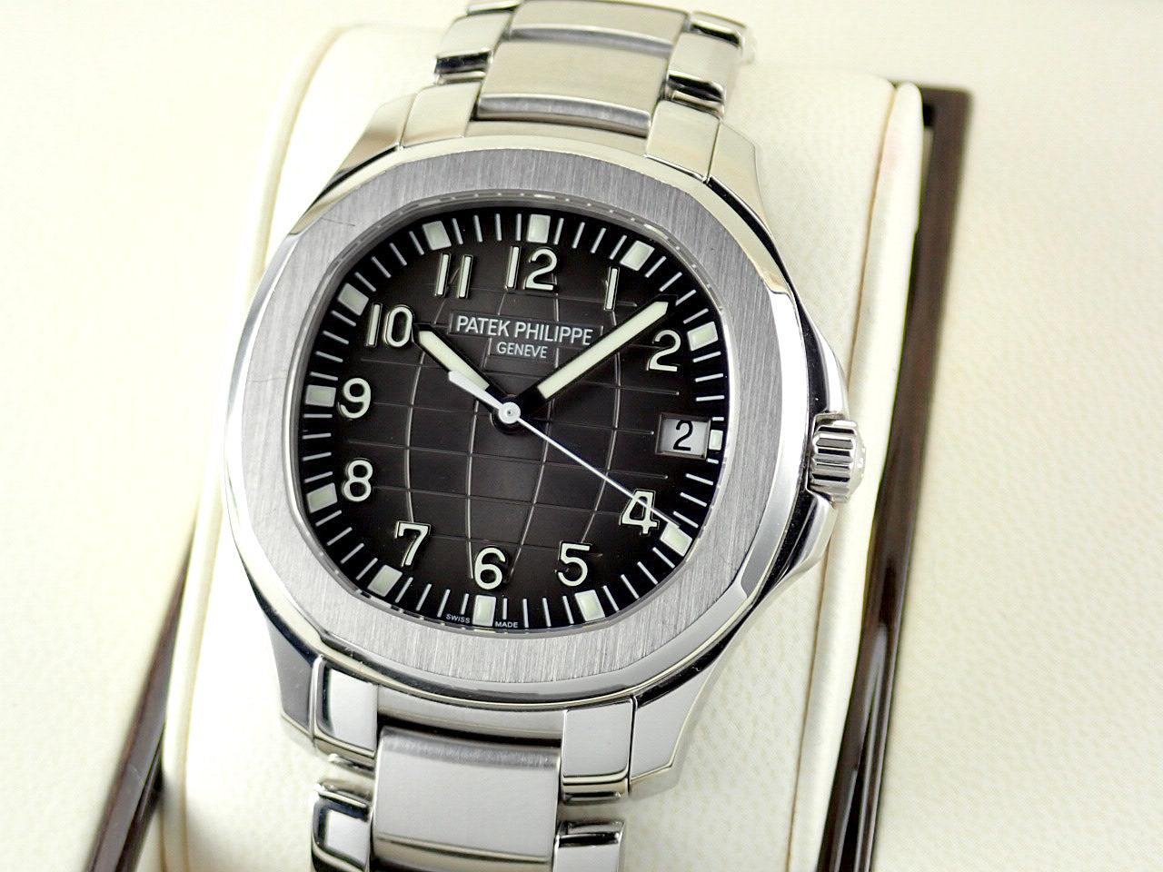 Patek Philippe Aquanaut Extra Large &lt;Warranty, Box, etc.&gt;