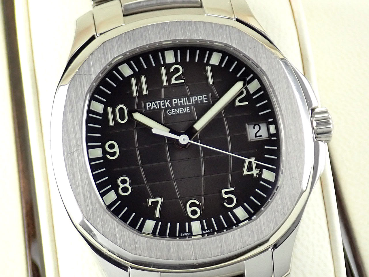 Patek Philippe Aquanaut Extra Large &lt;Warranty, Box, etc.&gt;