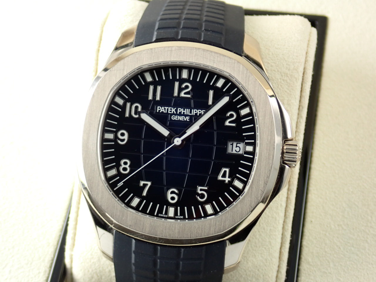 Patek Philippe Aquanaut &lt;Warranty, Box, etc.&gt;