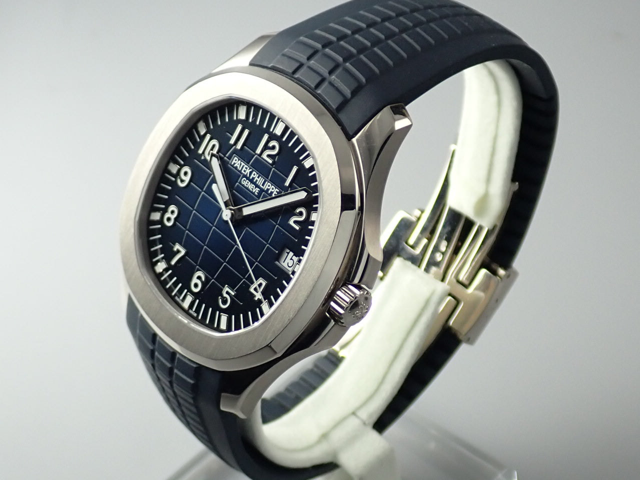 Patek Philippe Aquanaut &lt;Warranty, Box, etc.&gt;