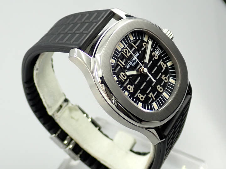 パテックフィリップ アクアノート Ref.5066/1A-010 ブラック文字盤 中古 aquanaut-75