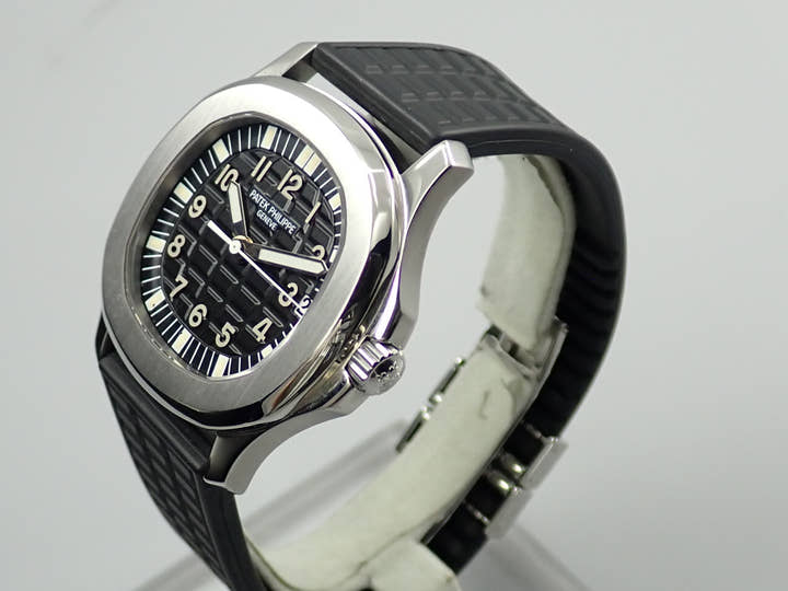 パテックフィリップ アクアノート Ref.5066/1A-010 ブラック文字盤 中古 aquanaut-75