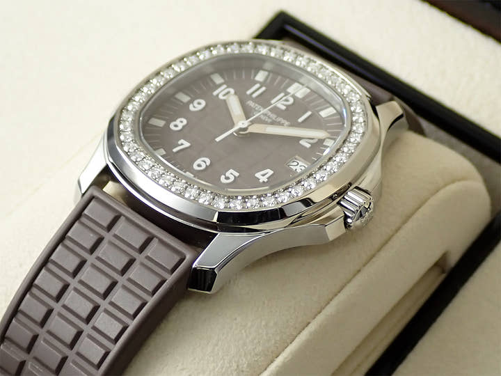 パテックフィリップ アクアノート ルーチェ Ref.5067A-023 ステンレススチール トープ文字盤