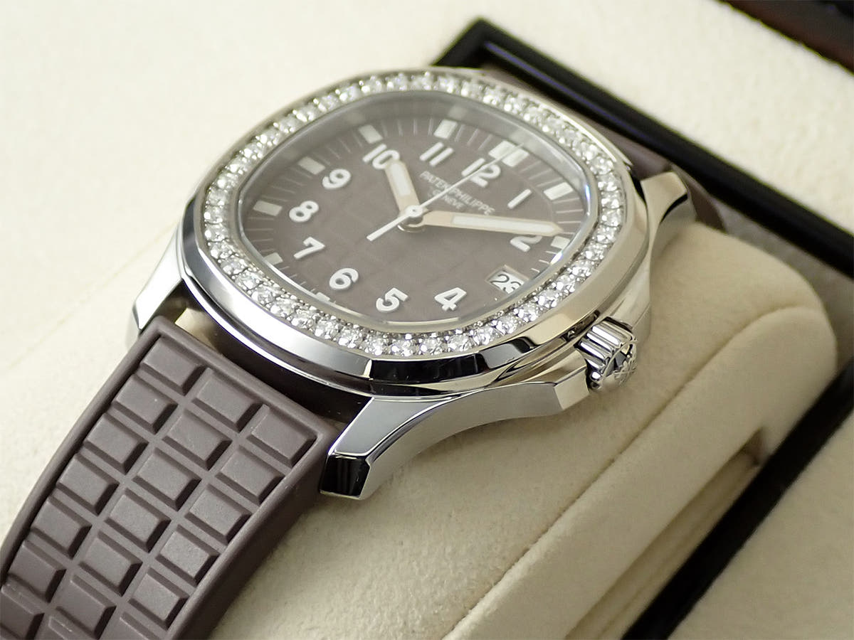 パテックフィリップ アクアノート ルーチェ Ref.5067A-023 トープ文字盤 中古 3A46Y220