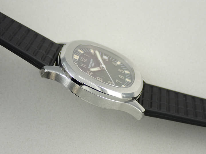パテックフィリップ アクアノート ミディアム Ref.5060A ステンレススチール ブラック文字盤