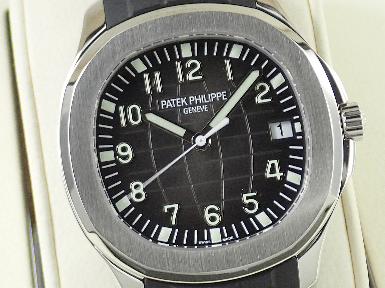 Patek Philippe Aquanaut Extra Large &lt;Warranty, Box, etc.&gt;