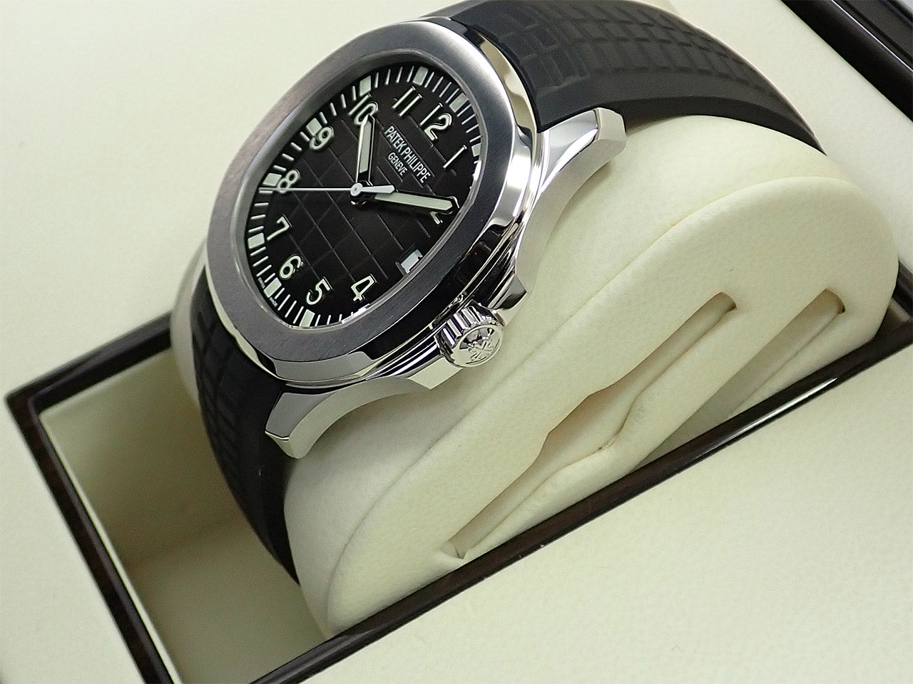 Patek Philippe Aquanaut Extra Large &lt;Warranty, Box, etc.&gt;