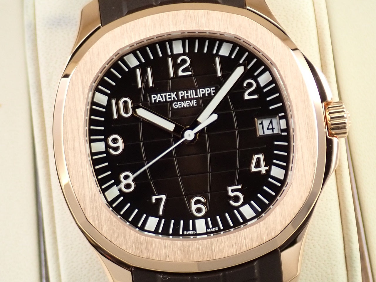 Patek Philippe Aquanaut Extra Large &lt;Warranty, Box, etc.&gt;