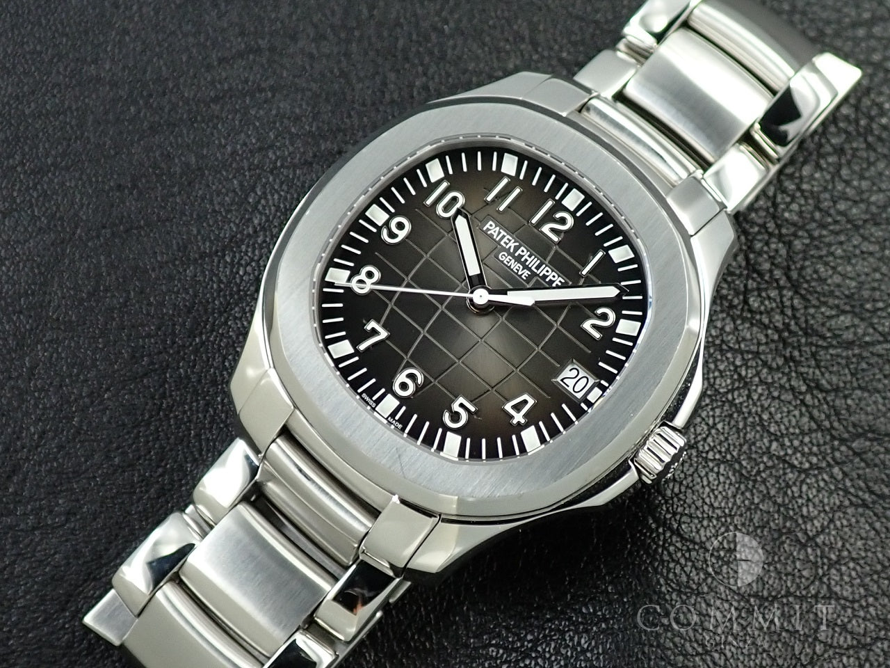 Patek Philippe Aquanaut Extra Large &lt;Warranty, Box, etc.&gt;