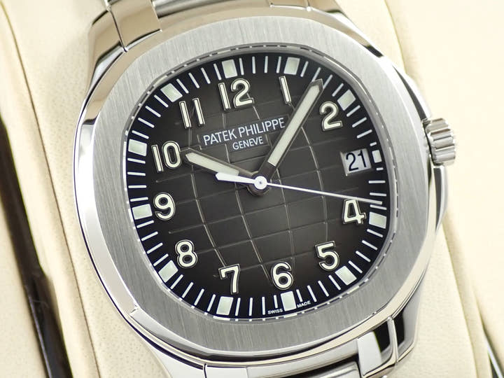 パテックフィリップ アクアノート エクストララージ Ref.5167/1A-001 ステンレススチール ブラック文字盤