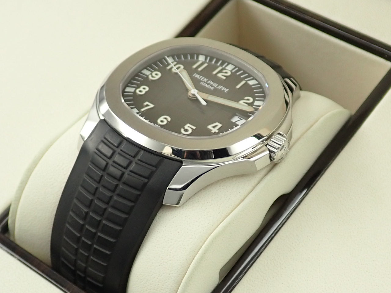 Patek Philippe Aquanaut &lt;Warranty, Box, etc.&gt;