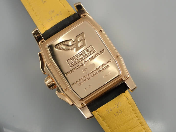 ブライトリング ベントレー フライングＢ クロノグラフ Ref.R4436512/B874 ブラック×ピンク文字盤 中古 8HYTCUFK