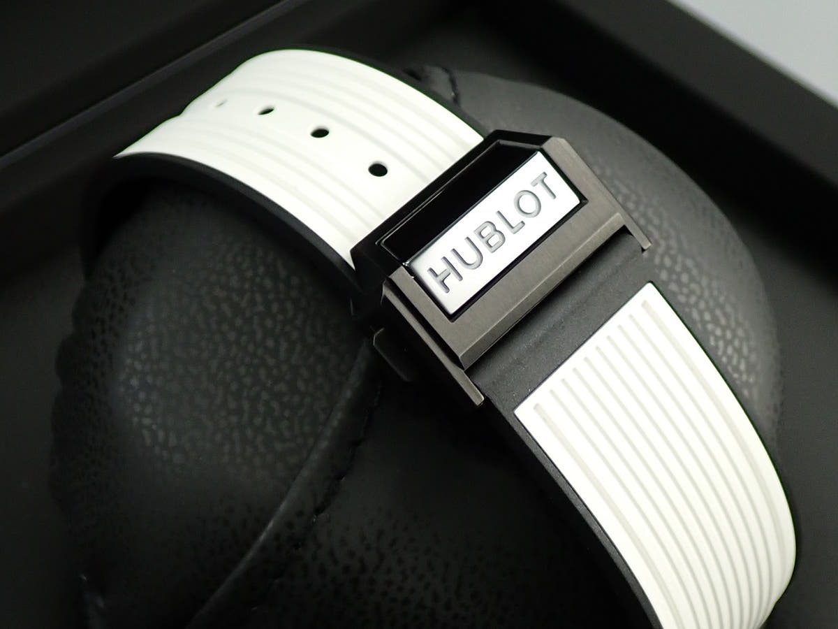 Hublot Big Bang Unico Carbon White Ref.421.QW.1110.RX.JPN Skeleton Dial Very Good Condition R79A7C7F